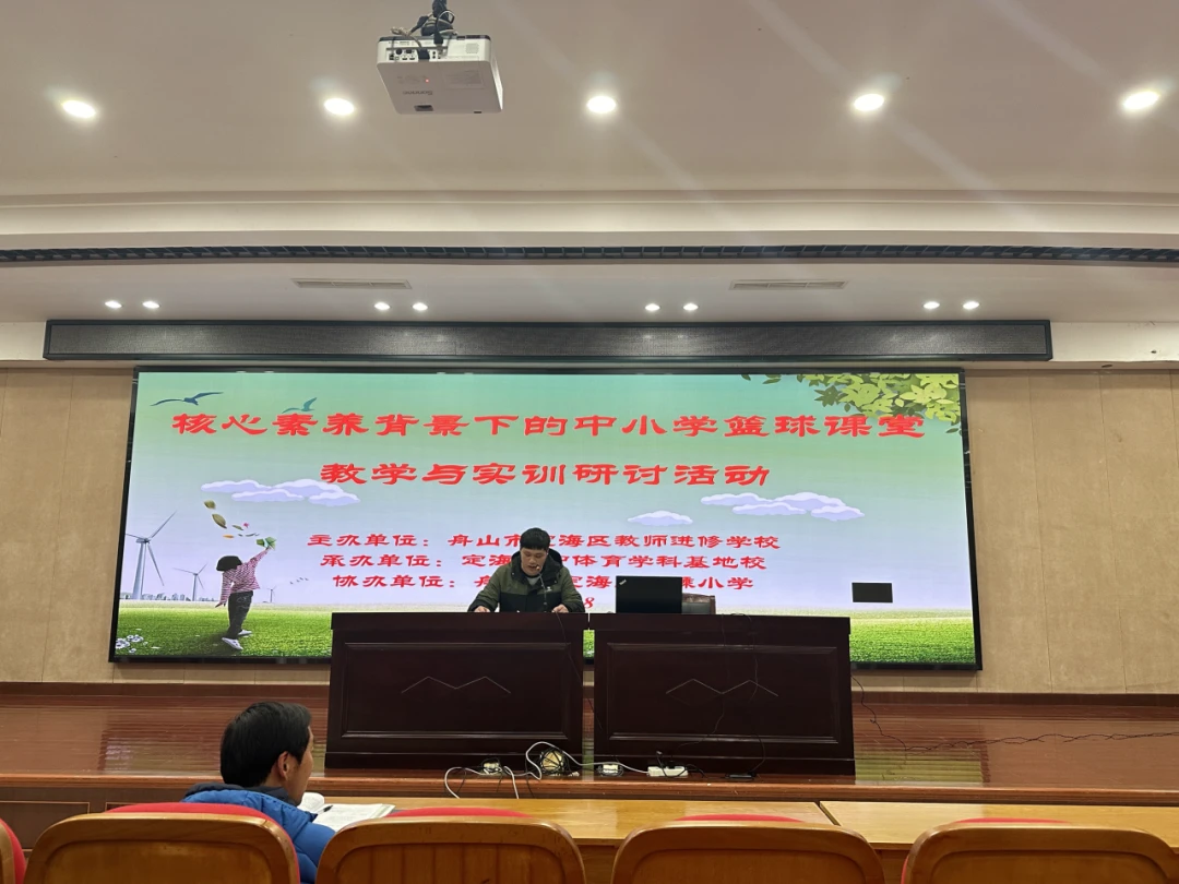 为什么篮球教练要不断改进训练方法_1